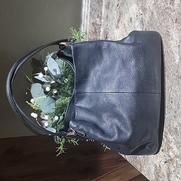 Coach EUC Pebble  leather shoulder bag - Picture 1 of 7